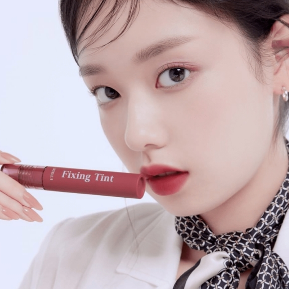 Etude house fixing tint in Soft Walnut. - Picture 2 of 6